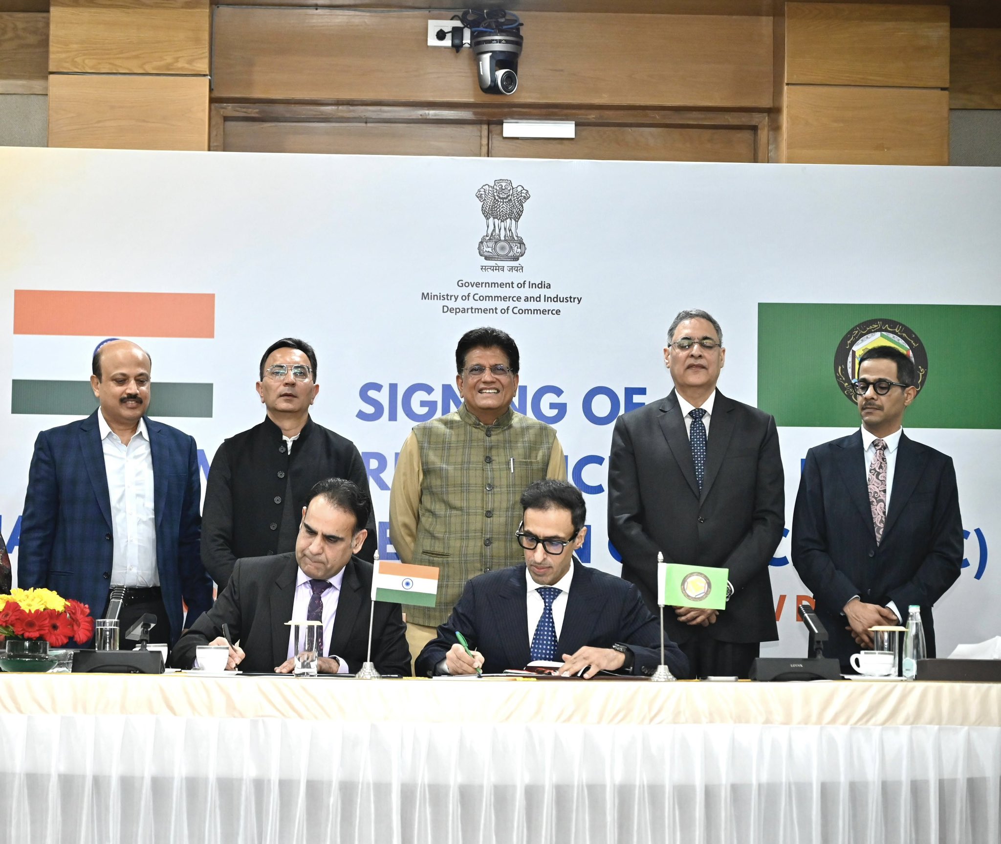 নতুন বাণিজ্য কৌশলে নয়াদিল্লি! জিসিসি-র ছ’টি প্রভাবশালী দেশের সঙ্গে ফ্রি ট্রেড চুক্তির পথে ভারতের বড় পদক্ষেপ! এই চুক্তি কি সত্যিই ভারতের অর্থনীতিকে আমেরিকার উপর নির্ভরতা কমাতে পারবে?